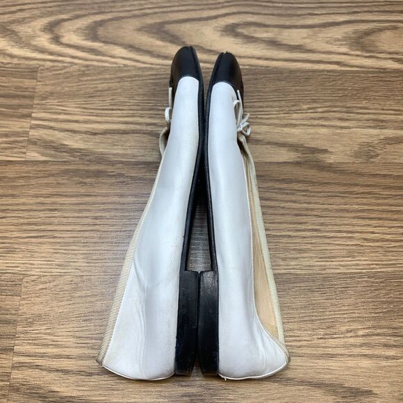 Chanel CC Ballerina Ballet Flats White Black Cap Toe Calfskin Leather Size 39 - Picture 2 of 12